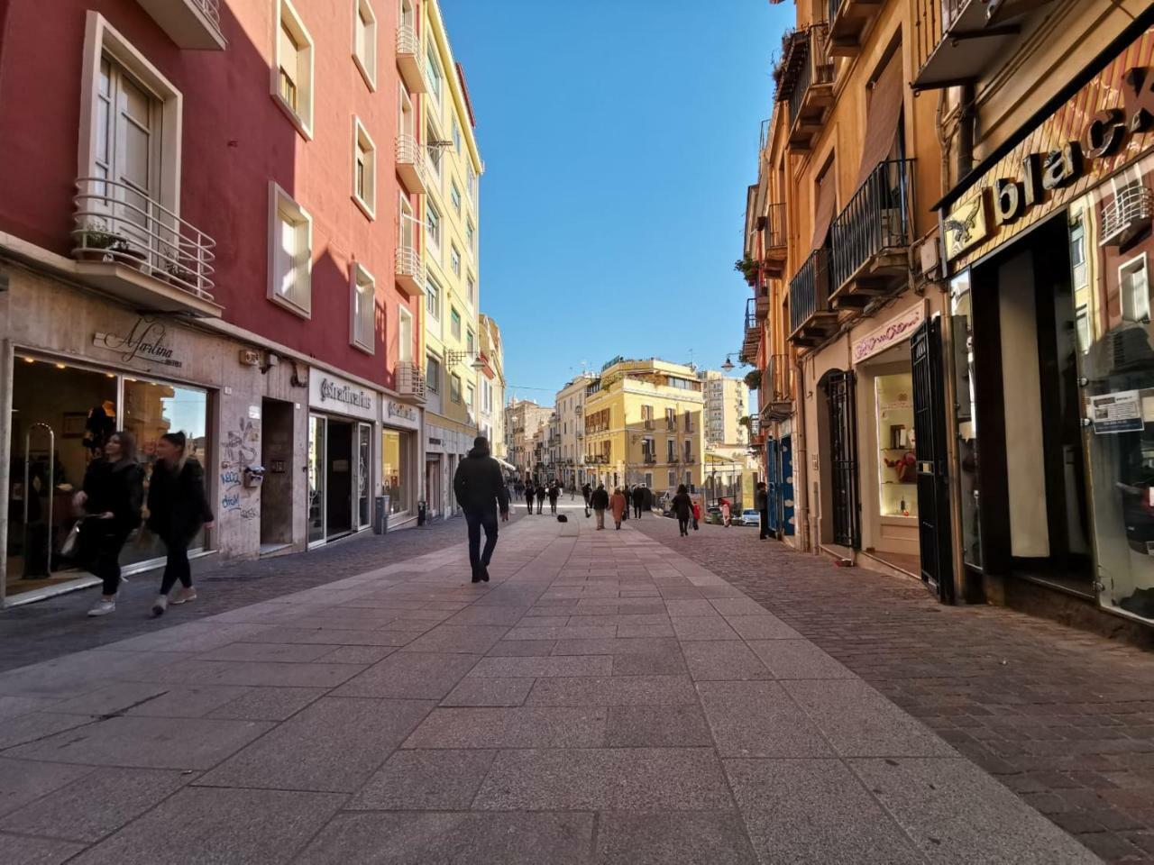 Suitesgaribaldi Cagliari Exterior photo